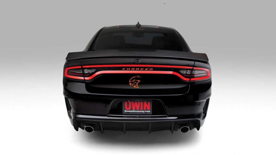  Dodge Charger Hellcat Widebody by Dream Giveaway 2020 года  (фото 12 из 19)
